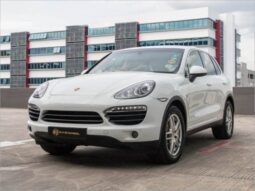 Porsche Cayenne Hybrid S 3.0A full