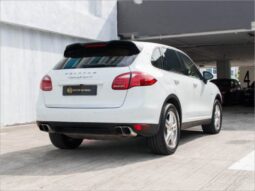 Porsche Cayenne Hybrid S 3.0A full