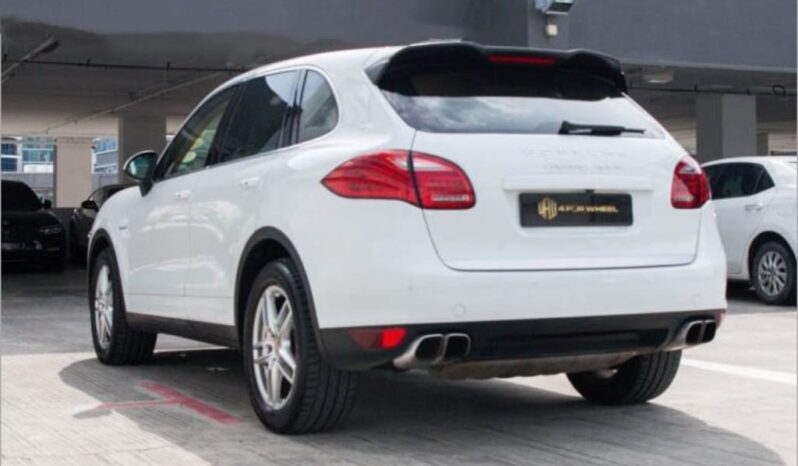 Porsche Cayenne Hybrid S 3.0A full