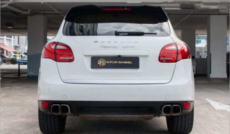 Porsche Cayenne Hybrid S 3.0A full