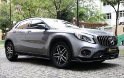 Mercedes-Benz GLA-Class GLA180 Urban Edition full