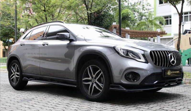 Mercedes-Benz GLA-Class GLA180 Urban Edition full