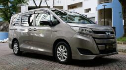 Toyota Noah Hybrid 1.8A X full