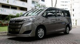 Toyota Noah Hybrid 1.8A X full